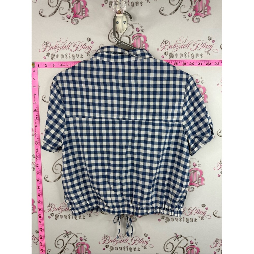 Urban Heritage tshirt button up Blue & White Gingham Tie-Hem Button Shirt - Picture 2 of 14